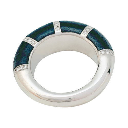 Bague 57 Bague Chaumet, modèle "Anneau", or blanc, diamants et ébène. 58 Facettes 31094