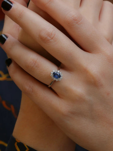Bague Bague marguerite vintage saphir ovale diamants 58 Facettes J23