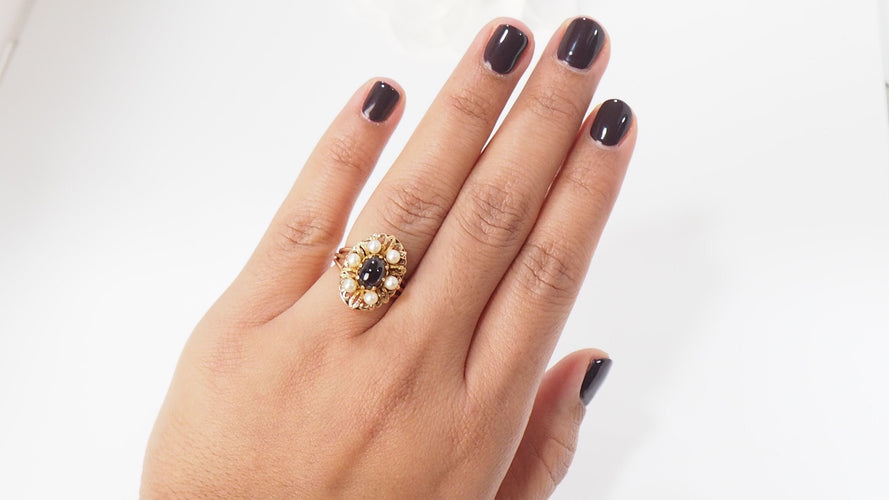 Bague Bague vintage cabochon de Grenat et perles 58 Facettes 31803