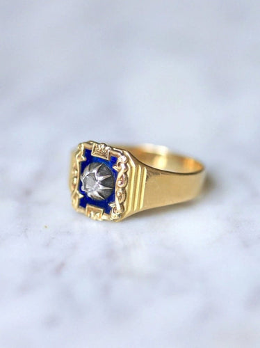Bague Bague chevalière ancienne en or jaune et diamant sur émail bleu 58 Facettes