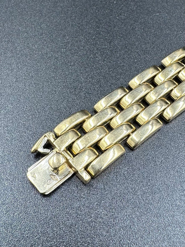 Bracelet CARTIER. Collection « Maillon Panthère », bracelet or jaune 18K 58 Facettes