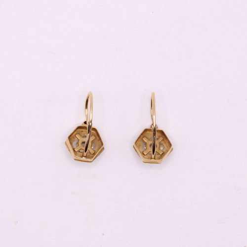 Boucles d'oreilles Dormeuses Art Déco Motif Hexagonal 58 Facettes