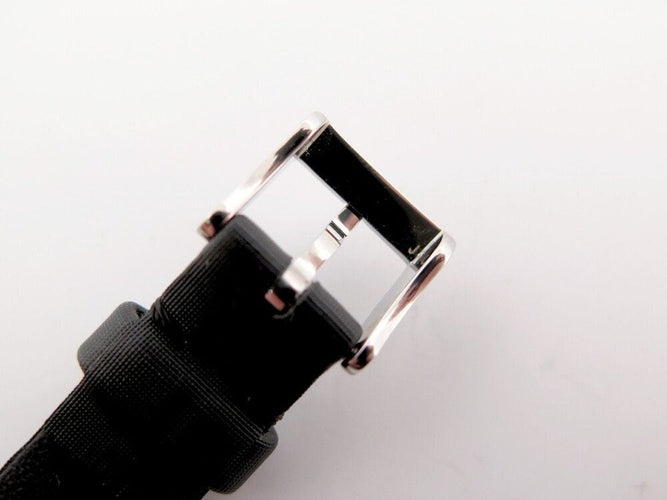 Montre montre CHRISTIAN DIOR cd040110-j la mini d 19 mm quartz diamant watch 58 Facettes 249780