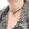 Collier Collier Cartier, "Trèfle Gothique", or jaune et diamants. 58 Facettes 33408