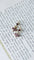 Boucles d'oreilles Boucles d'oreilles pendantes Colombes Or Grenats 58 Facettes