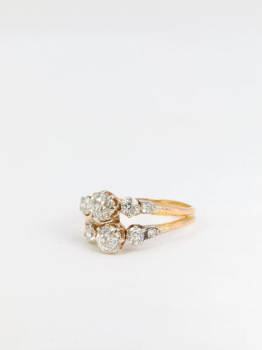 Boucles d'oreilles 62 Bague ancienne toi et moi en or, argent et diamants 58 Facettes 662