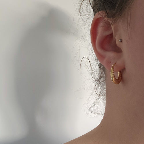 Boucles d'oreilles Boucles d’oreilles créoles torsadées Or jaune 58 Facettes