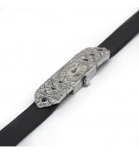 Montre 16 cm à 21 cm / Blanc/Gris / Platine 950 Montre de dame Art Déco Platine et Diamants 58 Facettes 150138R