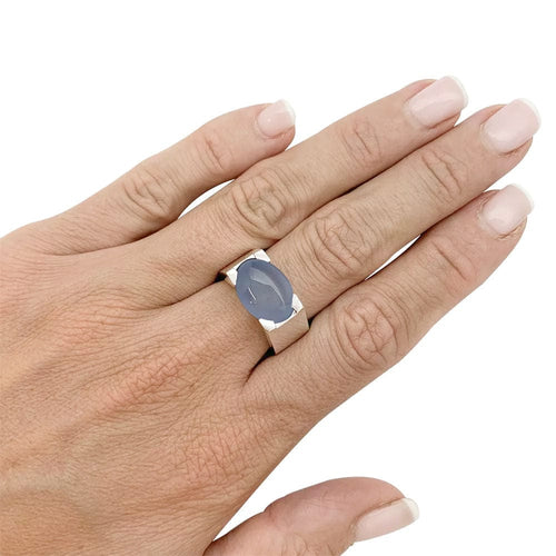 Bague 50 Bague Cartier, "Tankissime", or blanc, calcédoine bleue. 58 Facettes 32073