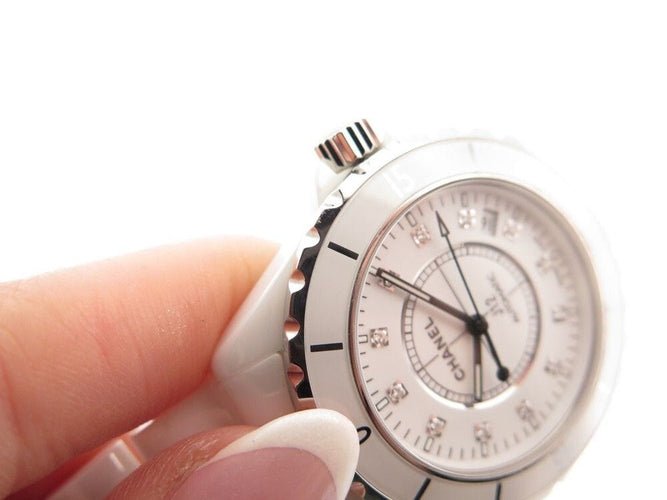 Montre montre femme CHANEL j12 diamants automatique 58 Facettes 255522