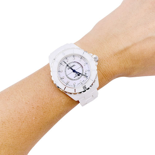Montre Montre Chanel automatique, "J12", céramique blanche. 58 Facettes 32770