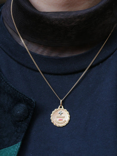 Pendentif AUGIS - Médaille Amour Plus qu’hier moins que demain 58 Facettes 894