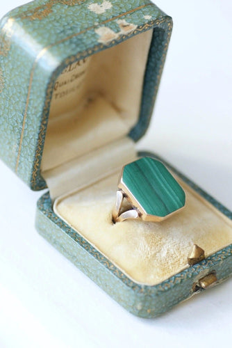 Bague Chevalière or rose et malachite 58 Facettes