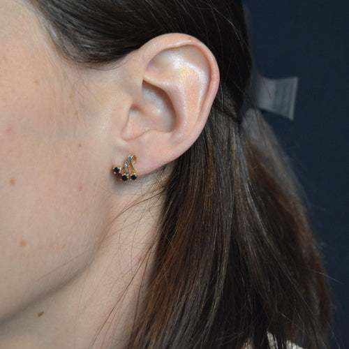 Boucles d'oreilles Boucles d'oreilles noeud saphir d'occasion 58 Facettes 16-108A