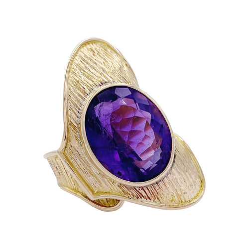 Bague 53 Bague or jaune et améthyste. 58 Facettes 32360