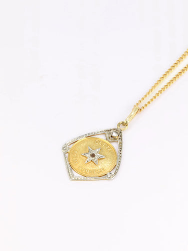Pendentif Pendentif vintage en or et diamants 58 Facettes 752