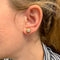 Boucles d'oreilles Puces d'oreilles en or jaune et diamants. 58 Facettes 31223