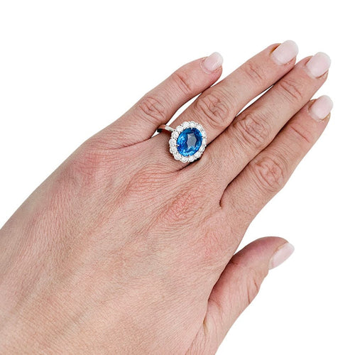 Bague Bague saphir 5,53 carats, entourage diamants. 58 Facettes 31198