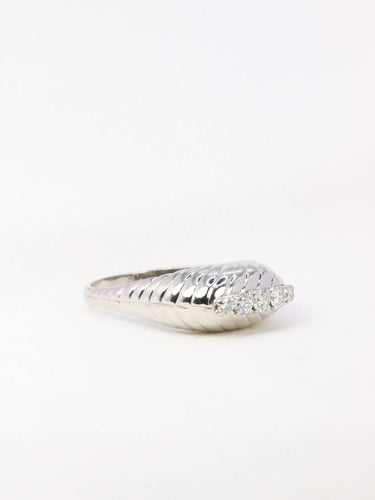 Bague Bague vintage godronnée or blanc diamants 58 Facettes J42