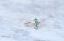 Bague Bague ancienne trèfle diamants et émeraude 58 Facettes