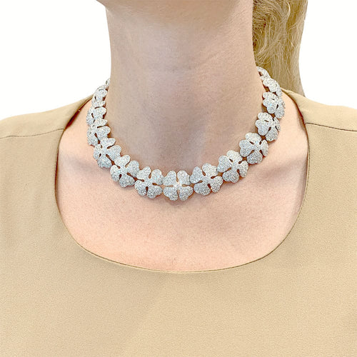 Collier Collier Cartier "Clover" or blanc et diamants. 58 Facettes 31542