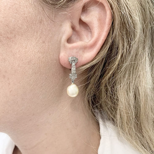 Boucles d'oreilles Boucles d'oreilles Mellerio dits Meller en or, platine, diamants et perles. 58 Facettes 31910