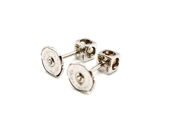 Boucles d'oreilles Dinh Van Boucles d'oreilles Puces Cube Or blanc Diamant 58 Facettes 1236680CN
