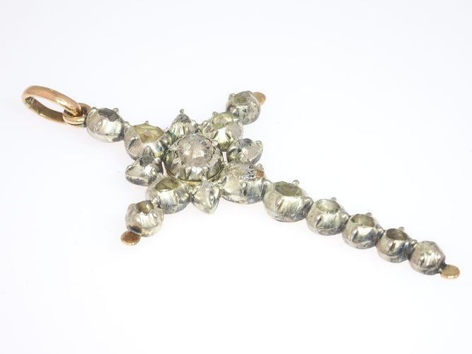 Pendentif Pendentif croix diamant 58 Facettes 14044-0064