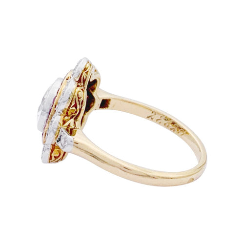 Bague 52 Bague ancienne "fleur" diamants et rubis calibés. 58 Facettes 32775