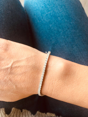 Bracelet Bracelet rivière or gris en diamants 58 Facettes 0