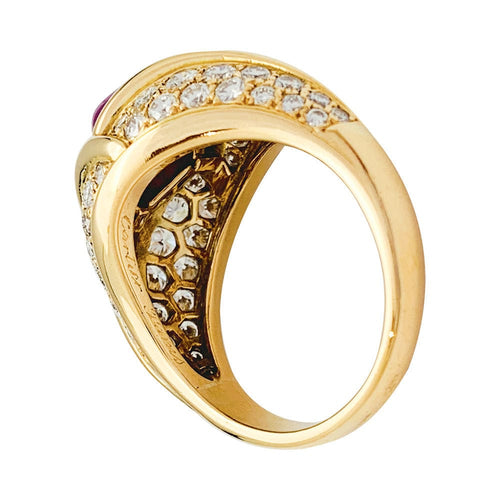 Bague 54 Bague Cartier en or jaune, diamants et rubis. 58 Facettes 31807