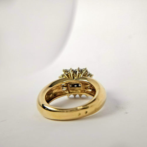 Bague Bague en or jaune et diamants 58 Facettes 5562