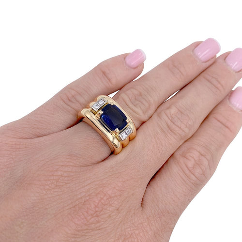 Bague 50 Bague, "Tank", or jaune, saphir, diamants. 58 Facettes 32294