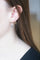 Boucles d'oreilles Mono boucle d'oreille lune or rose, diamants et saphirs 58 Facettes