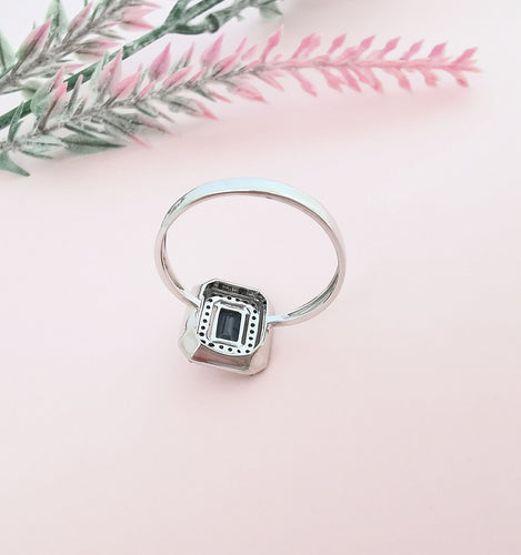 Bague 61 Bague rectangulaire à pans coupés Saphirs Diamants 58 Facettes AA 1591