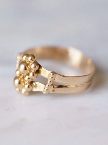 Bague Bague ancienne fleurs et boules en or 18Kt 58 Facettes