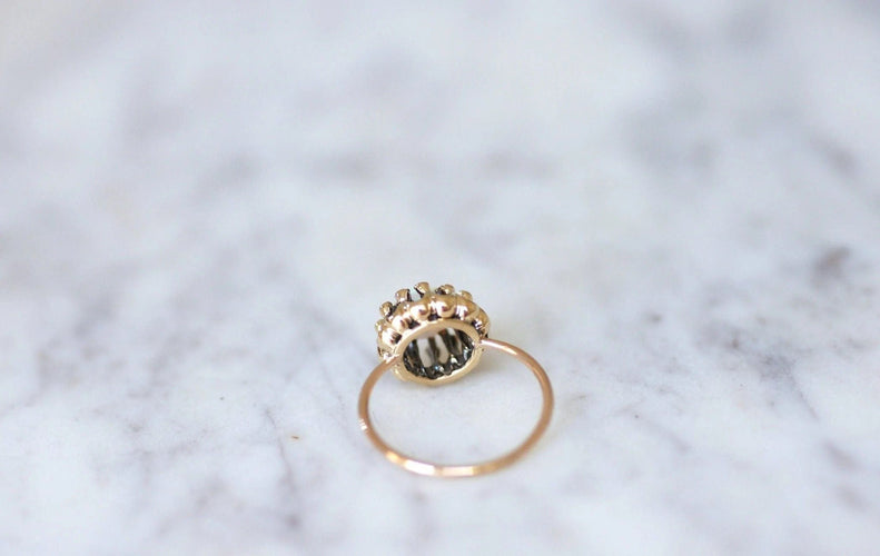 Bague Bague en or rose, opale, diamants et émail 58 Facettes