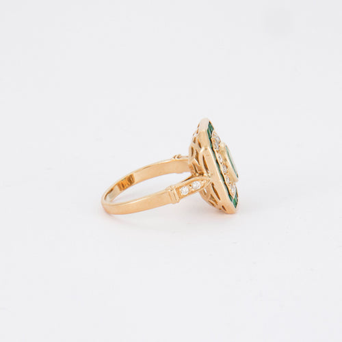 Bague Bague en Or jaune, Emeraude & Diamant 58 Facettes