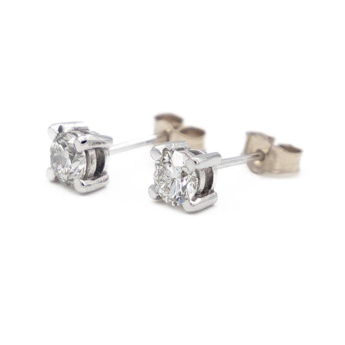 Boucles d'oreilles Boucles d'oreilles Puces Or blanc Diamant 58 Facettes 1931148CN