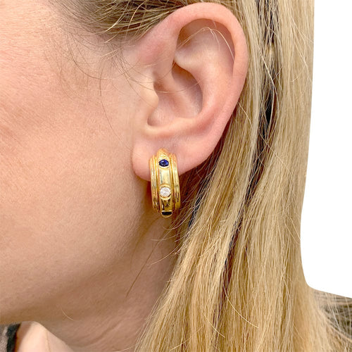 Boucles d'oreilles Boucles d'oreilles Piaget, "Possession", or jaune, saphirs, diamants. 58 Facettes 32585