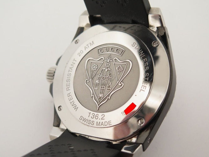 Montre montre GUCCI dive acier caoutchouc noir boite quartz 58 Facettes 256002