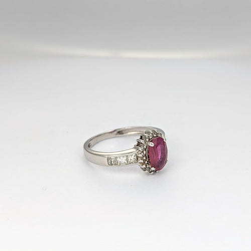Bague Bague marguerite en or blanc diamants et rubis 58 Facettes 21254