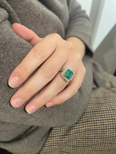 Bague Bague marguerite émeraude, diamants 58 Facettes 381