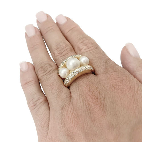 Bague 56 Bague Poiray, "Fidji", or jaune, perle et diamants. 58 Facettes 31912