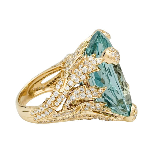 Bague 53 Bague Christian Dior, "Miss Dior", en or jaune, béryl vert et diamants. 58 Facettes 31775