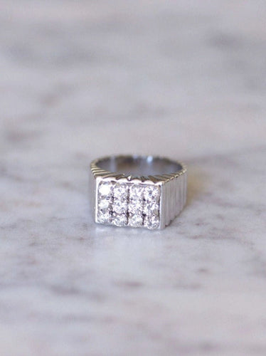 Bague chevalière godrons Art Deco diamants 58 Facettes