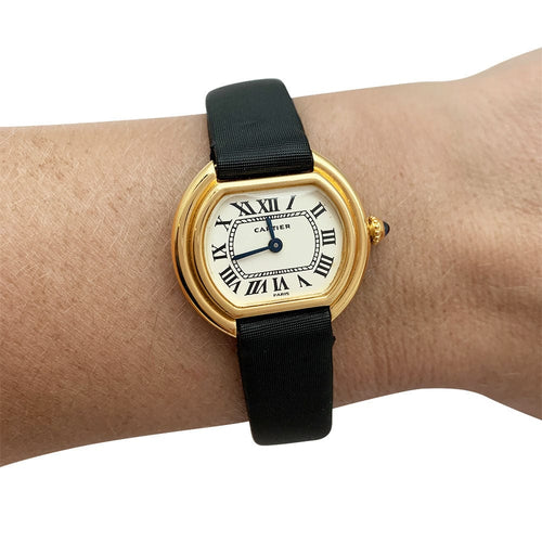 Montre Montre Cartier "Ellipse" en or jaune. 58 Facettes 30676