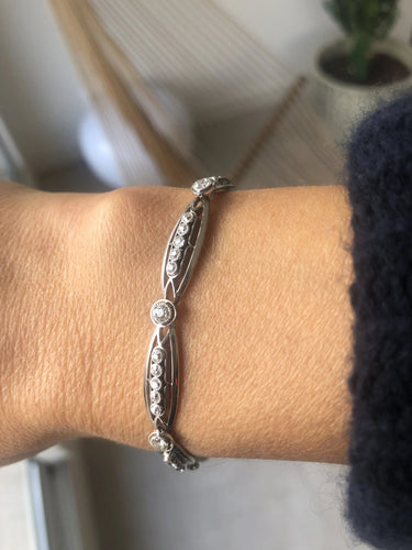 Bracelet Bracelet maillons ovales or et diamants 58 Facettes 0
