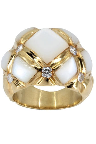 Bague BAGUE MODERNE NACRE ET DIAMANTS 58 Facettes 049481