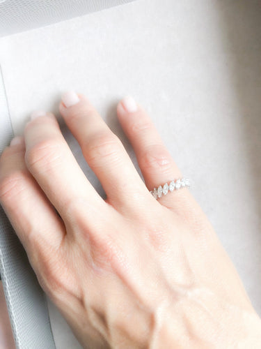 Bague Demie alliance en or gris et diamant 58 Facettes